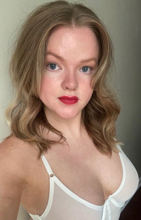 Adleesweet pornstar art gallery