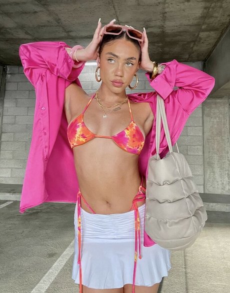 money onlyfans beautiful nude pic