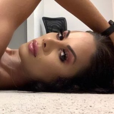 Cinthya Haykchaeli free pornstar galleries