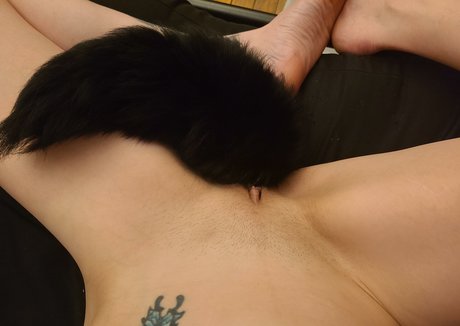 ch3rry x model nude archive