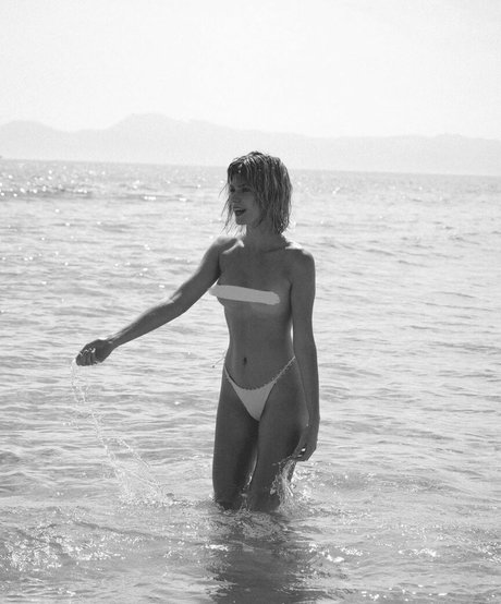 Oscar Bueno model naked images