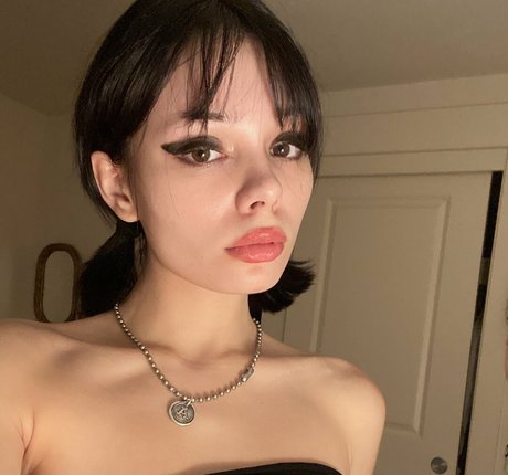 Kawaiigrrl hd model photos