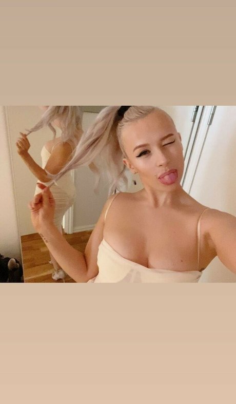 Sonyatheevil model sexy img