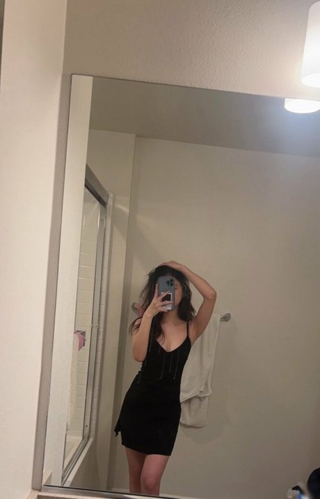 blonde milf big tits onlyfans pornographic gallery