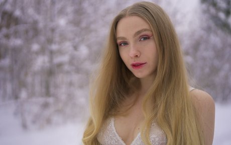 sirililia perfect actress img