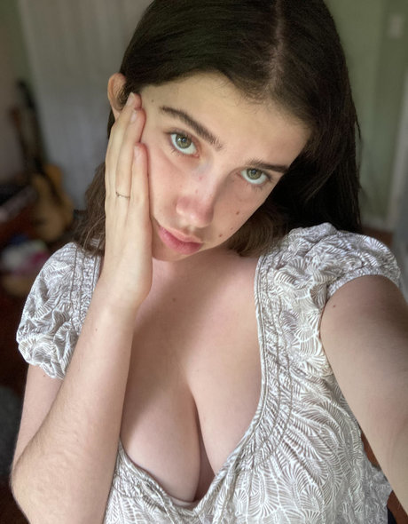 Molly Barkasy free star pictures