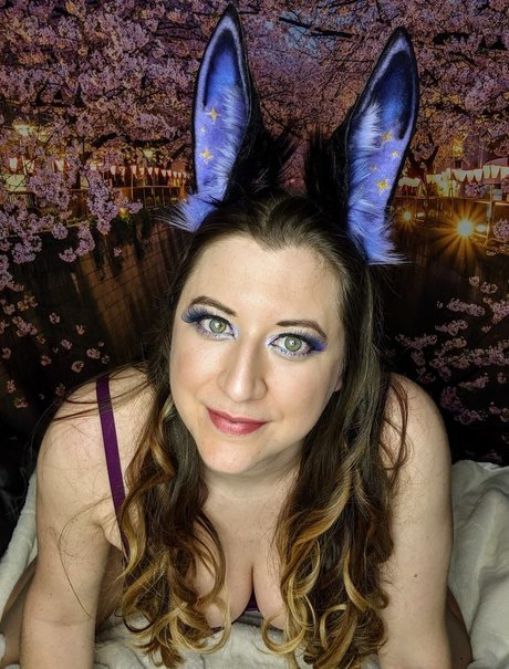 Lady Kitsune beautiful pornstar pic