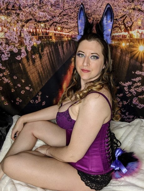 Lady Kitsune star hd image