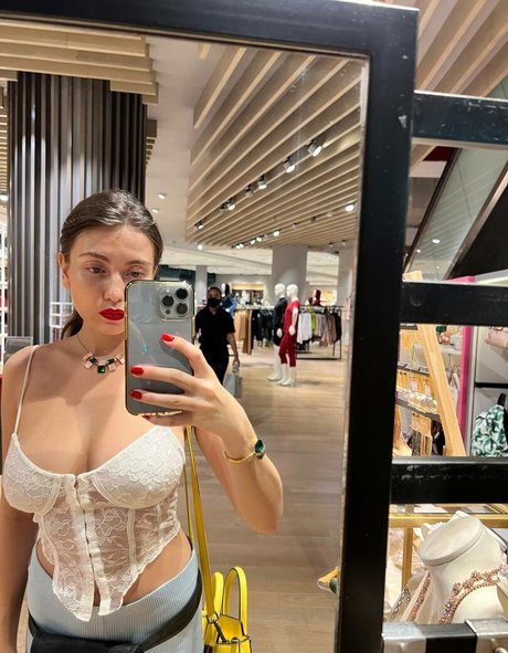 Greymouse hot model pic