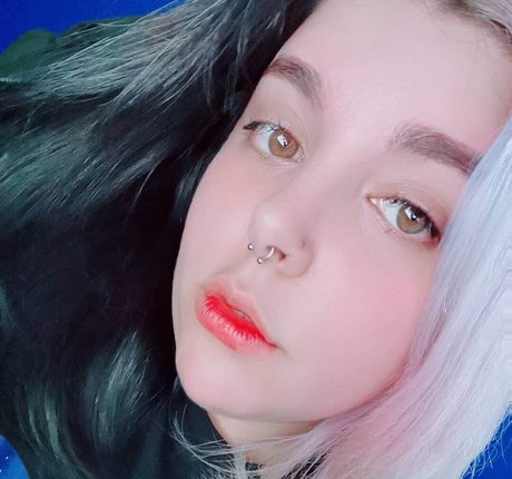 mirror onlyfans beautiful porn pics