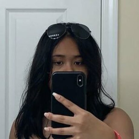 petite girls onlyfans free photos