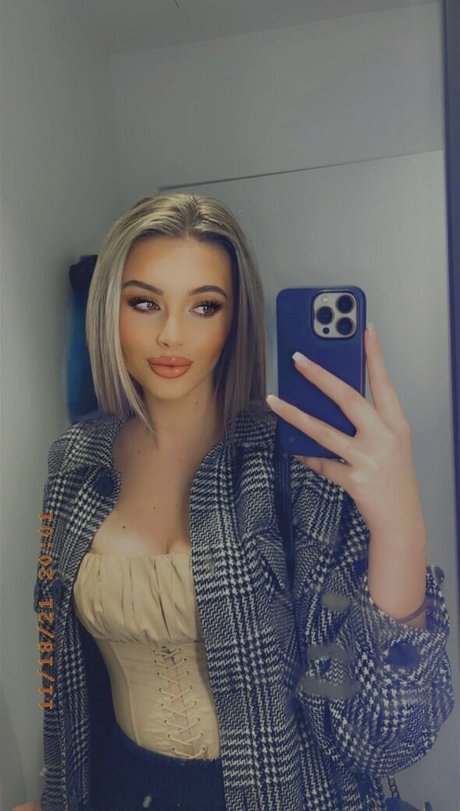 arsonrylucia naked pornstar pictures