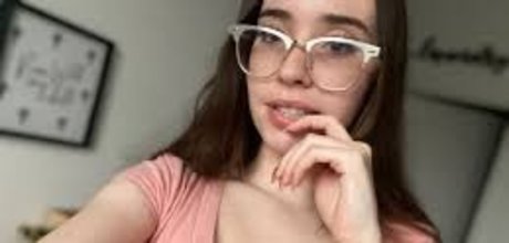 SadBaffoon hot actress pics