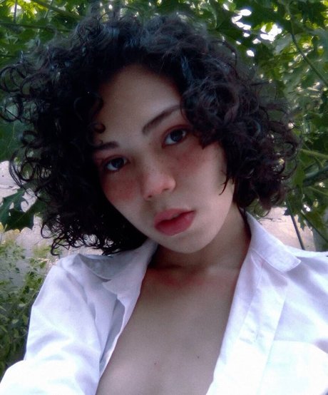 Maiyagami naked star pictures