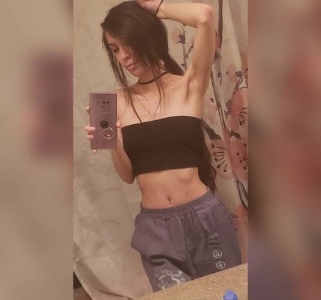 MaryMaybe star nude images