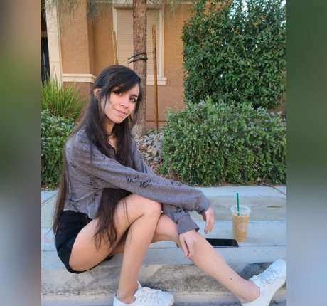 MaryMaybe xxx actress galleries