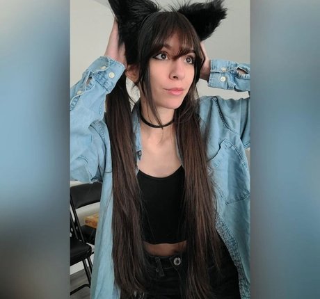 MaryMaybe porn model pictures