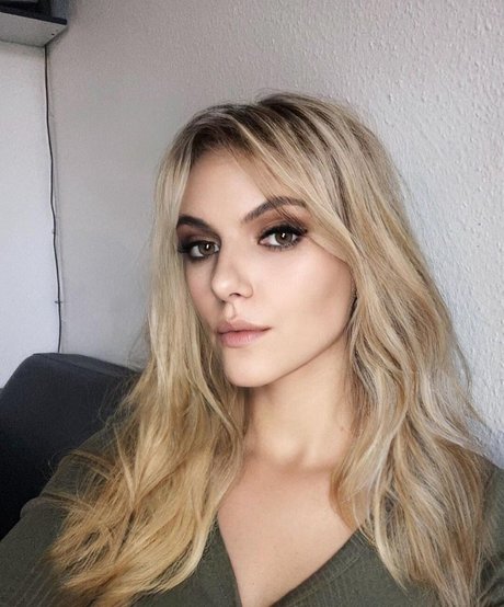 Kylliecosplay sexy star gallery