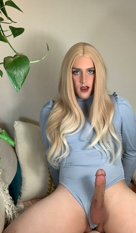 Cdkylie_ model top galleries