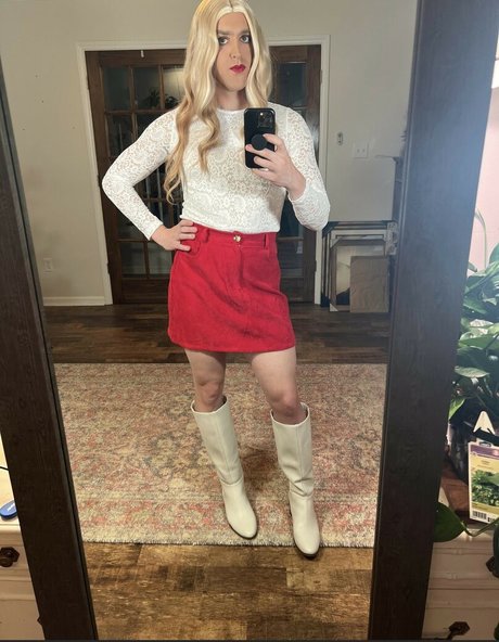 Cdkylie_ model adult images