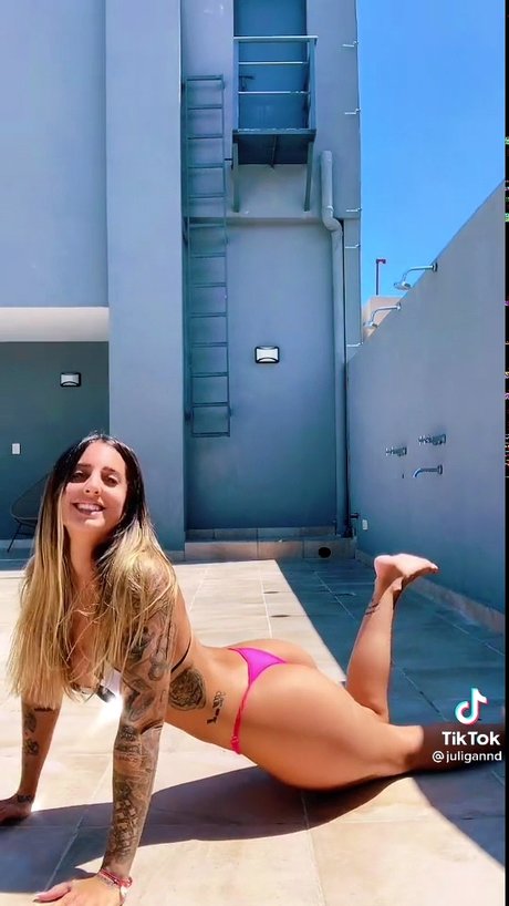 Julieta Gandulfo nude model gallery