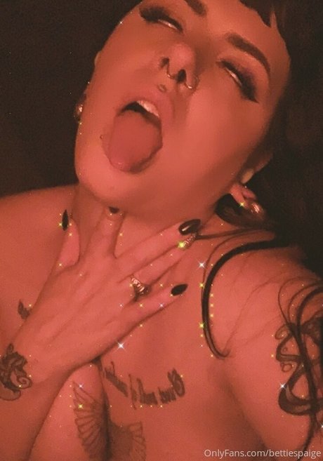 BettiesPaige pornographic actress picture