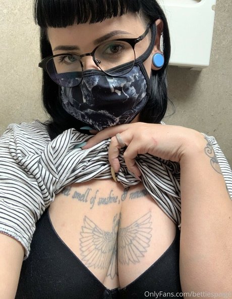 BettiesPaige hot star gallery