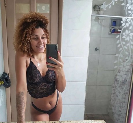 Nenistricolor xxx pornstar gallery