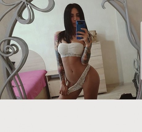 Daissy Rutti hd actress images