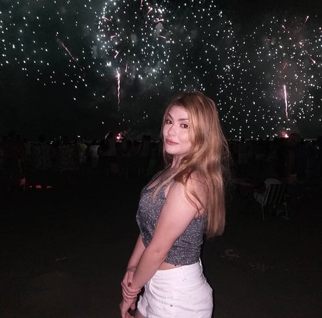 Maju Cescato star nude archive