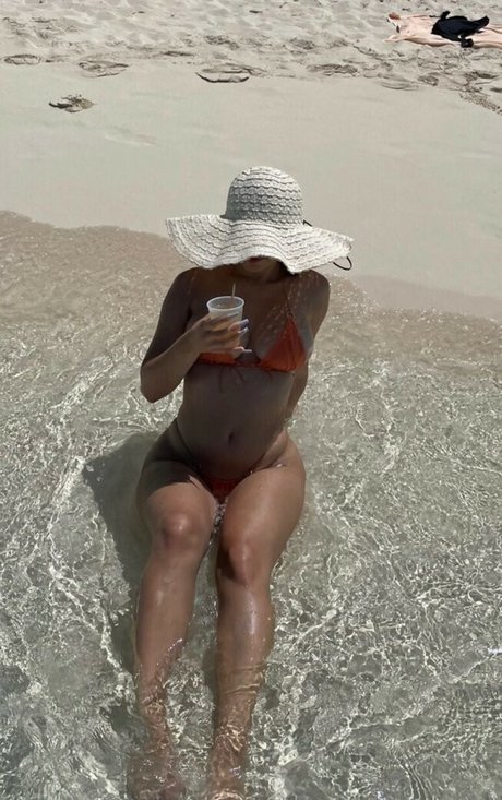 foreignmatee pornstar exclusive picture