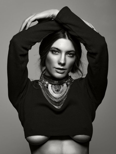 Lea Chloe star naked images