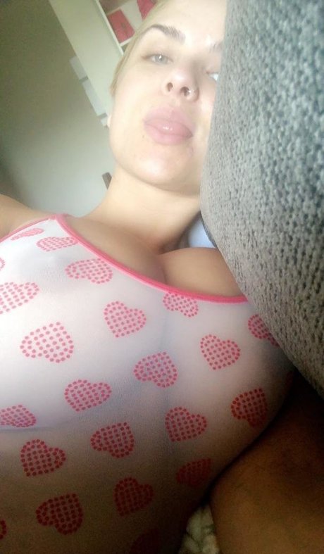 theallamericanbadgirl hot model pictures