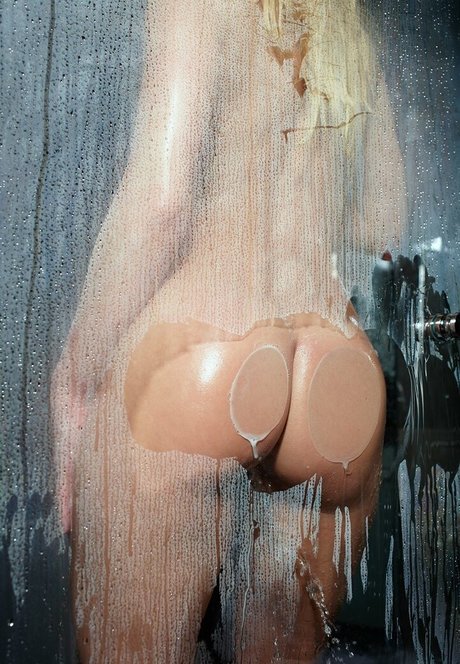 Nicole Schumann nice pornstar images