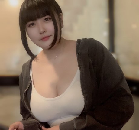 yul off nudes pornstar images