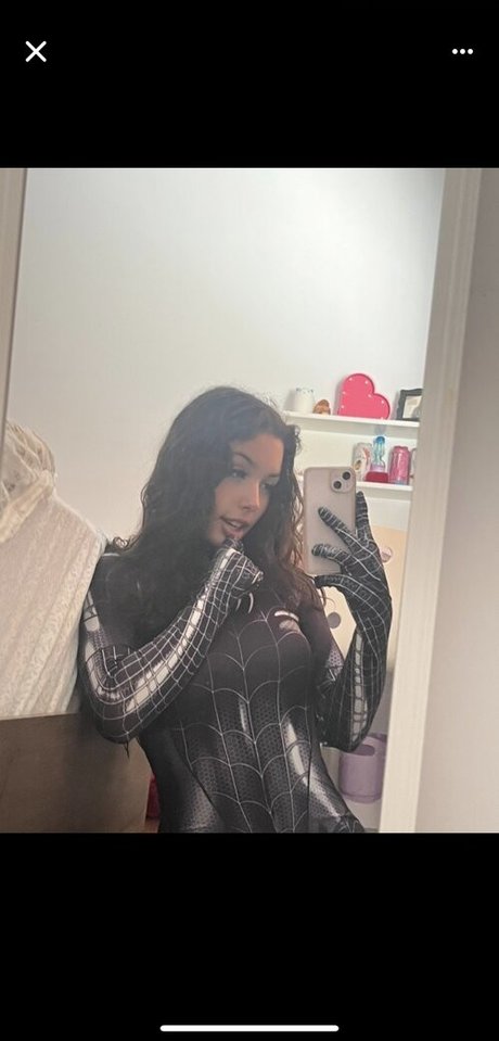 Alee babes free actress pictures