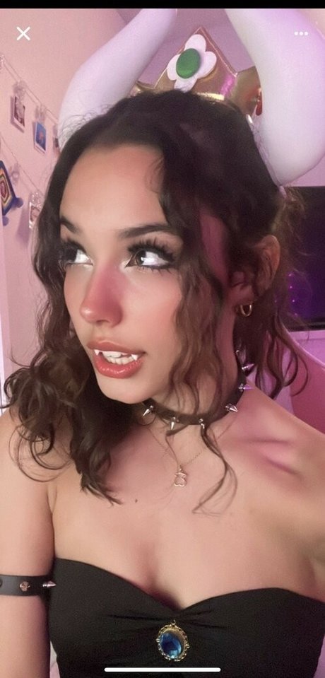 Alee babes star hot images