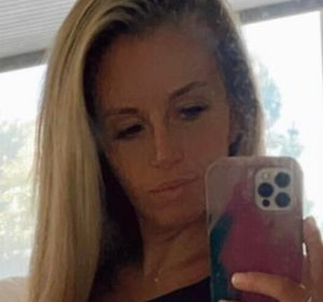 Caseygonnacostya pornstar adult pic