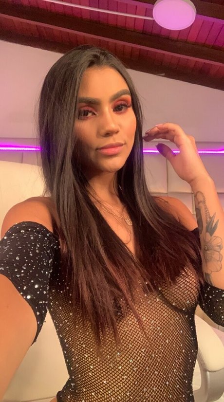 Paloma Salvatore nude model images