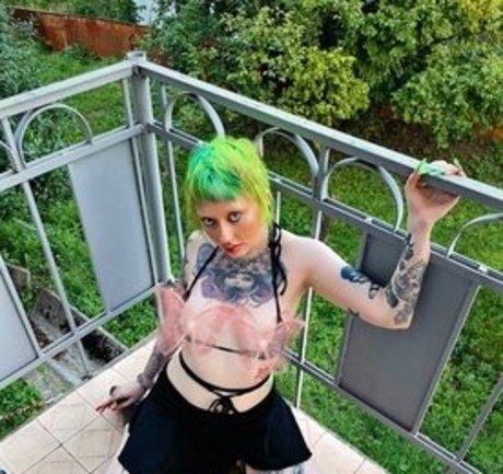 Dasha Druzhe pornstar top pic