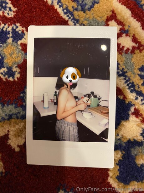 geneegene model sexy image