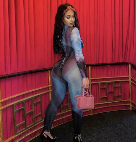 swinger milf onlyfans sexy nude pic