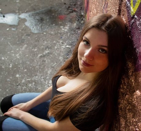 two onlyfans naked pics