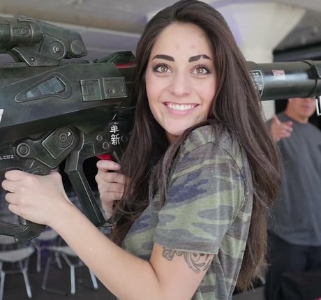 twomgovercsquared star exclusive image
