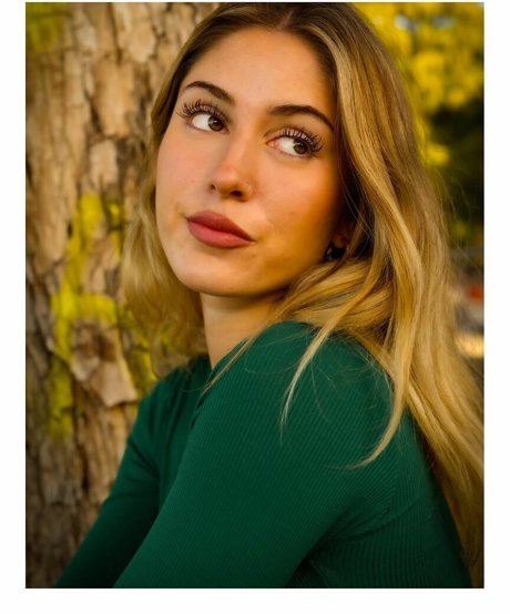 Mia Fortu pretty pornstar img