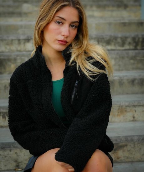 Mia Fortu adult actress gallery