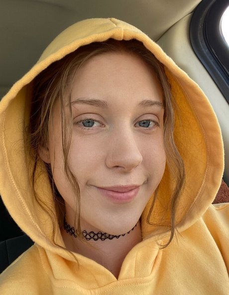 Princess Kiarra nice pornstar images