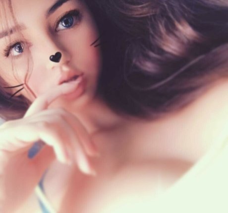 Brie Adeline exclusive actress pic