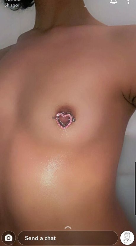 chewwy vanilla top model photo