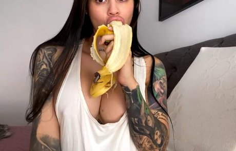 Lara Henao sexy actress photo